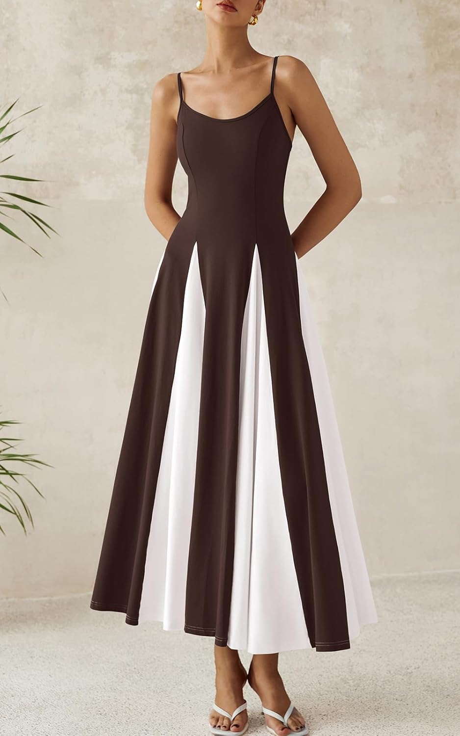 Spaghetti Strap Backless Summer Dresses for Women 2025 Flowy Maxi Dresses Sleeveless Wedding Guest Dress