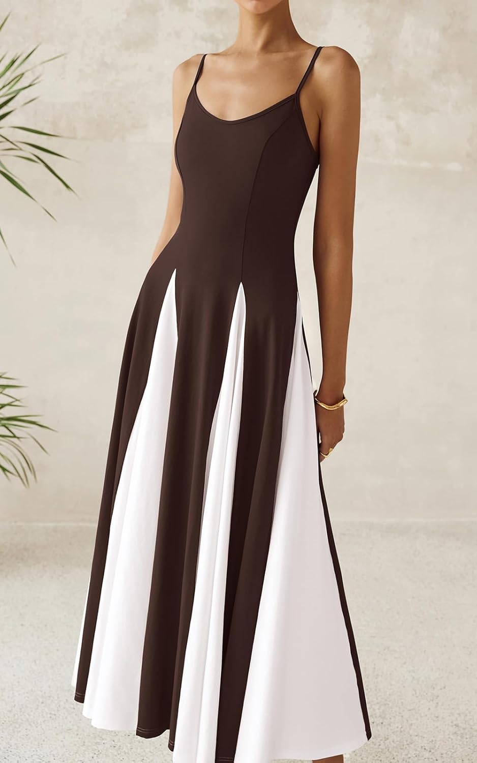Spaghetti Strap Backless Summer Dresses for Women 2025 Flowy Maxi Dresses Sleeveless Wedding Guest Dress